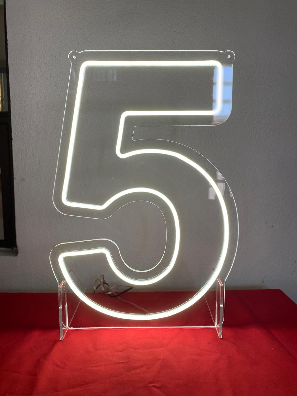 Número 60cm